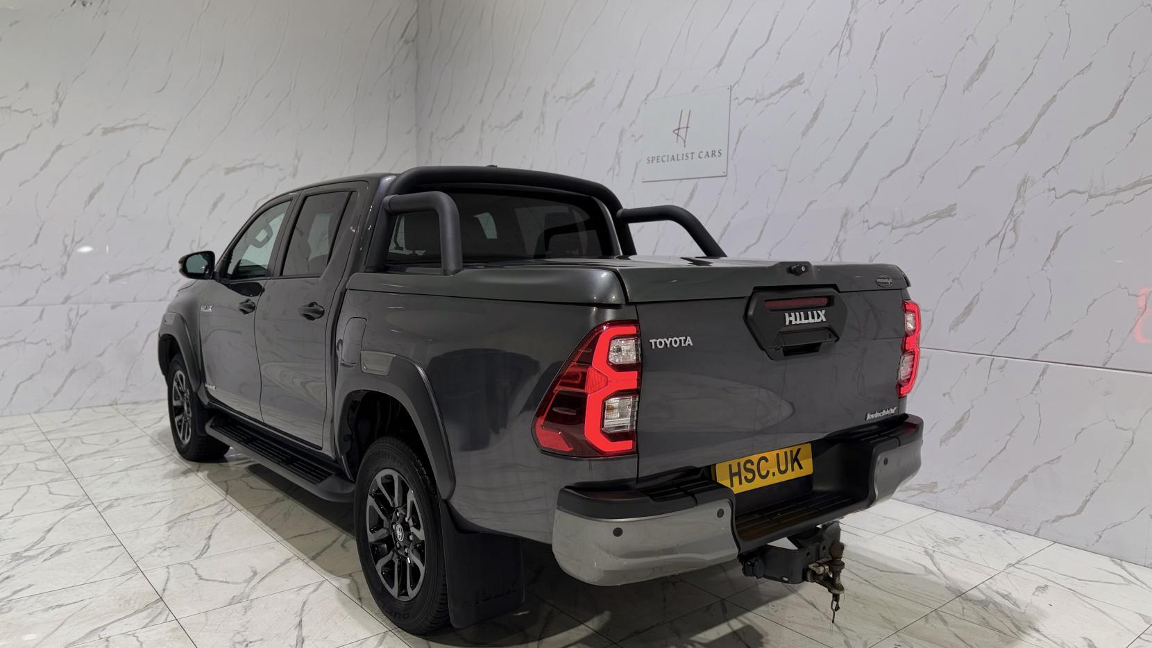 Toyota Hilux view 51
