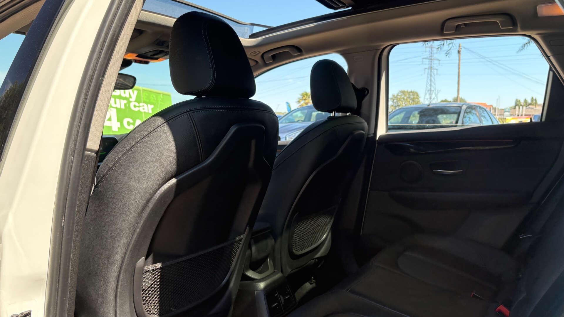 BMW 2 Series view 12