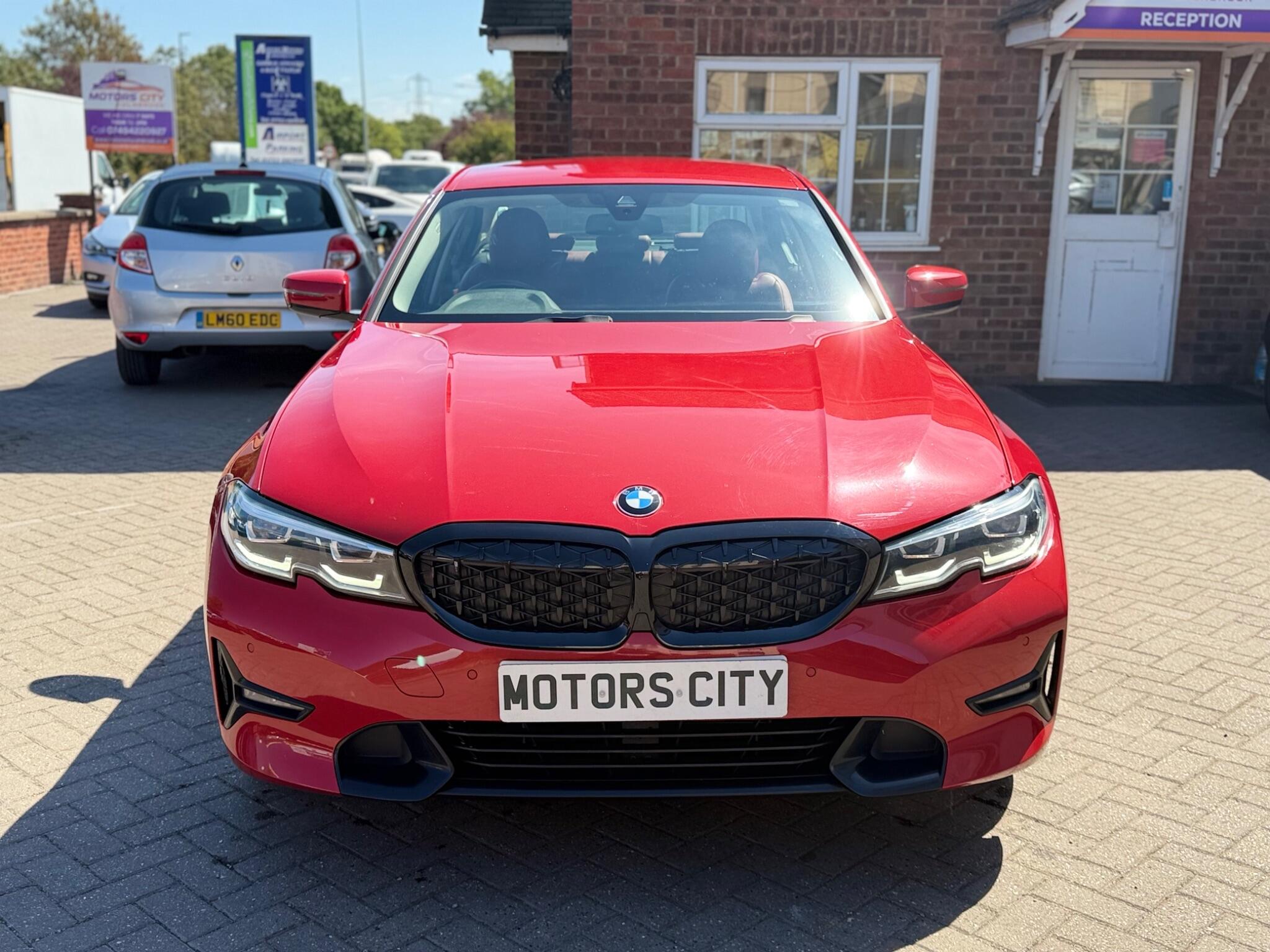 BMW 3 Series view 4