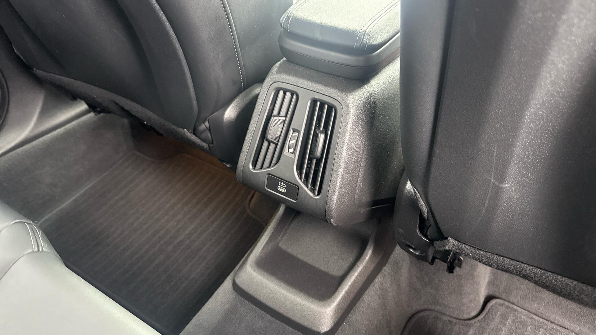 BMW X1 view 23