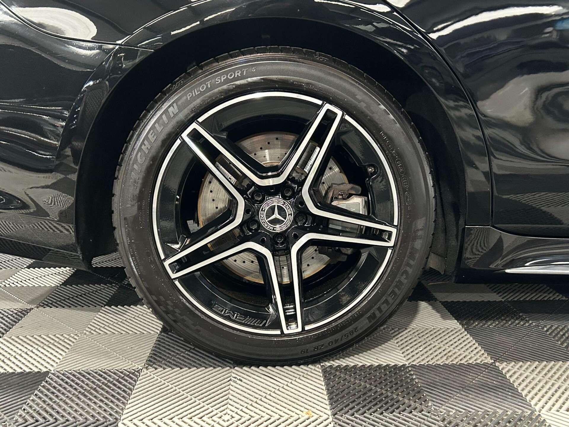 Mercedes-Benz S Class view 47