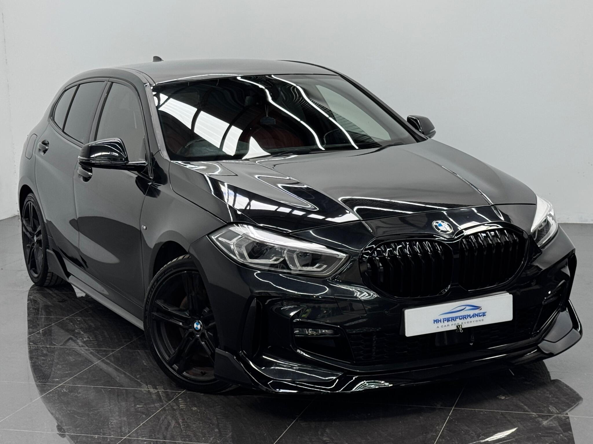 BMW 1 Series view 38