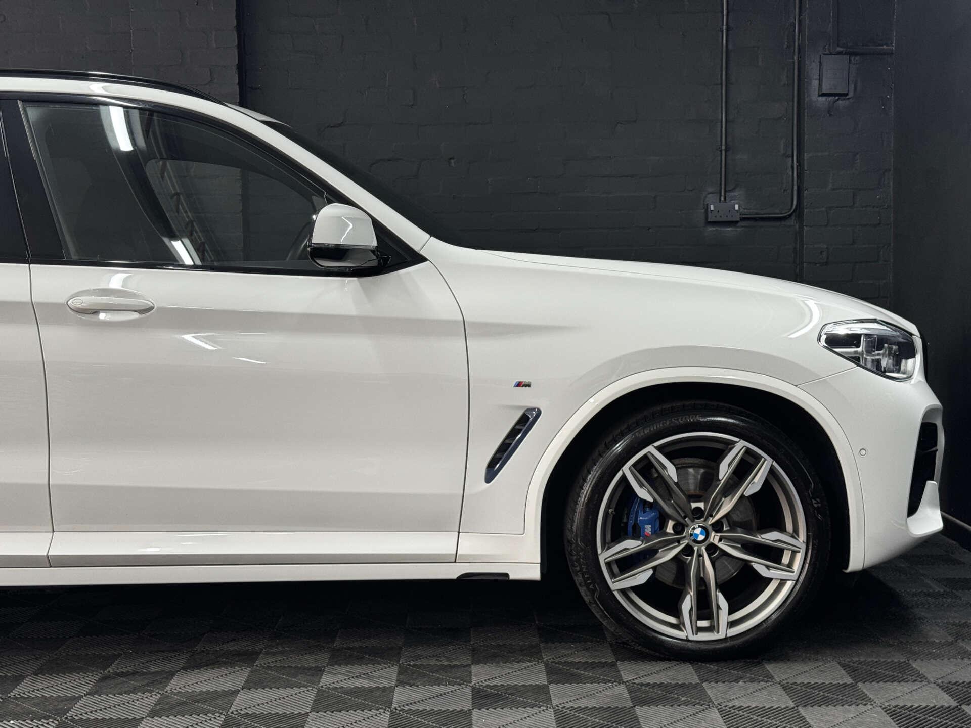BMW X3 view 16