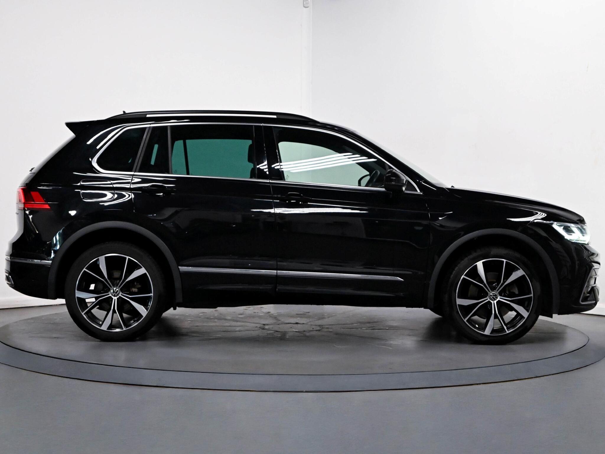 Volkswagen Tiguan view 35