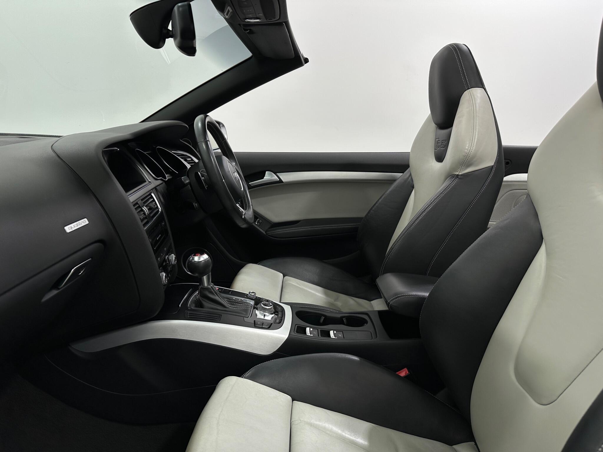 Audi S5 view 35