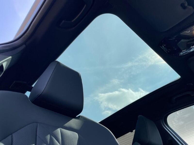 BMW X3 view 21