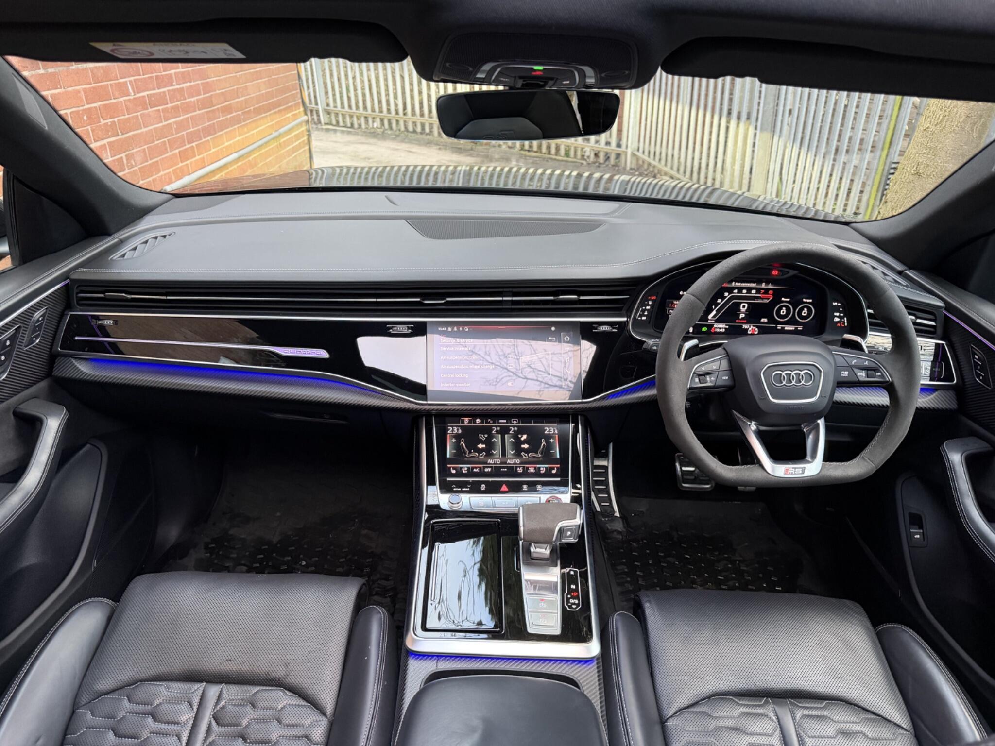Audi Audi RSQ8 view 24