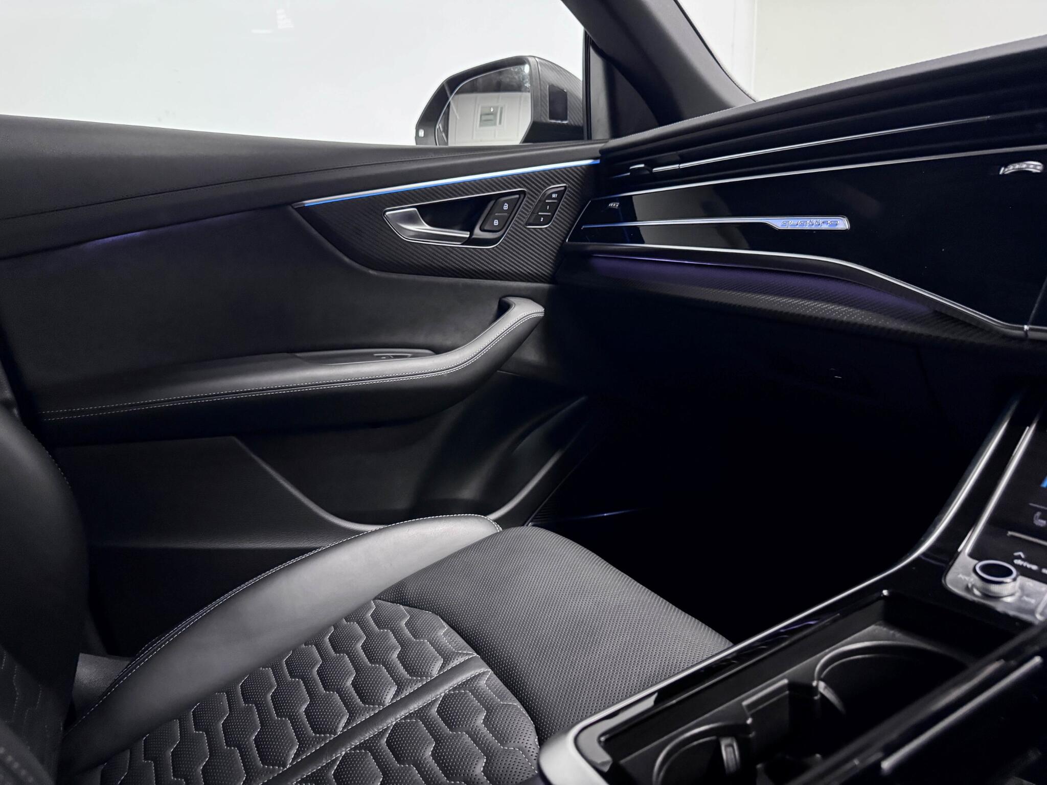 Audi RSQ8 view 52
