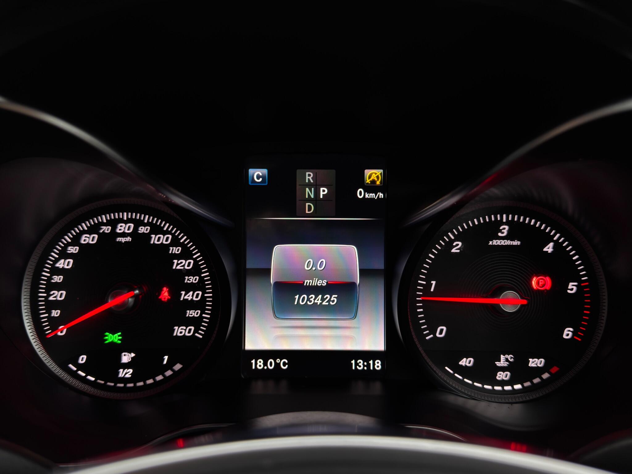Mercedes-Benz GLC view 23