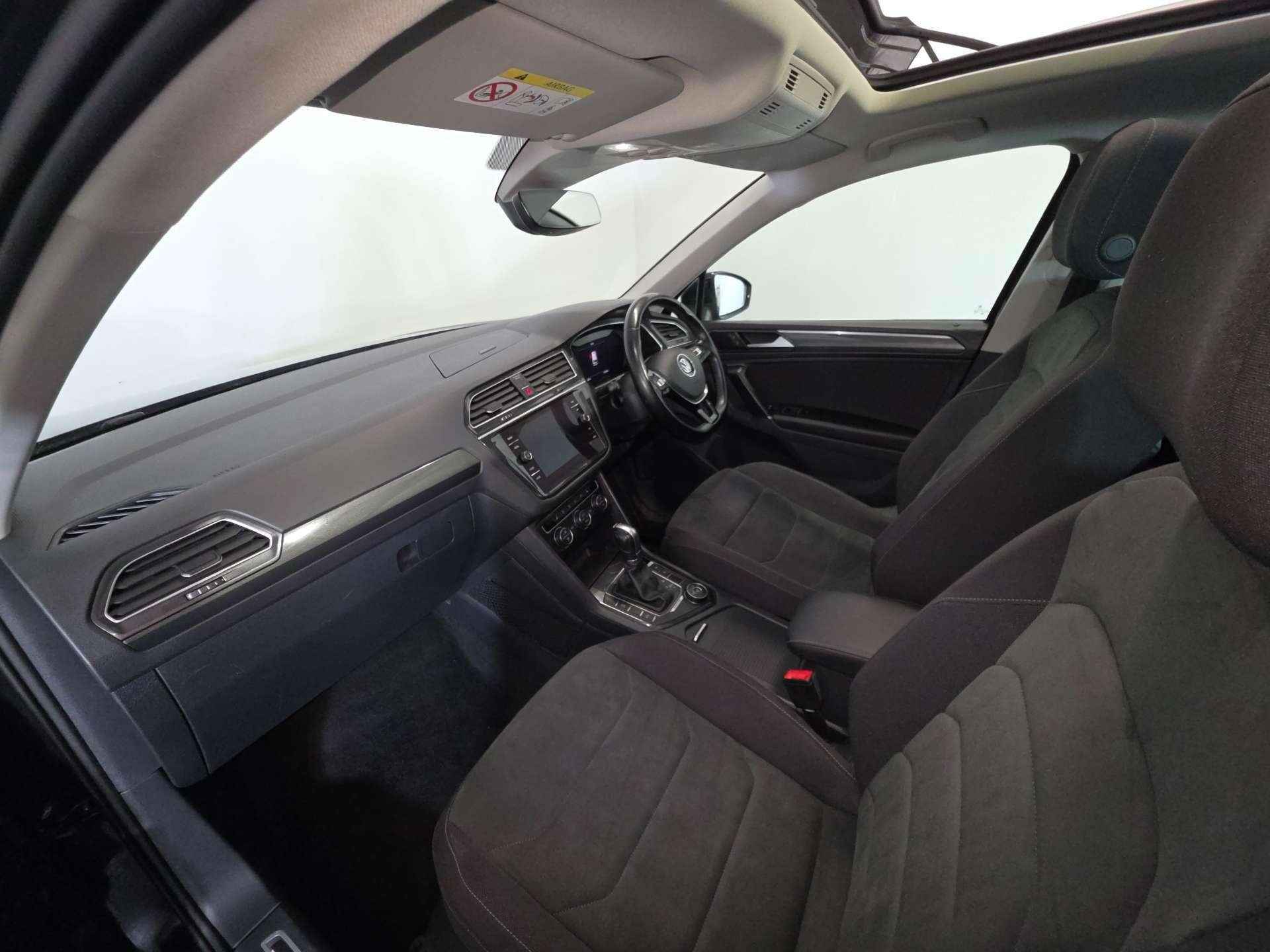 Volkswagen Tiguan view 69