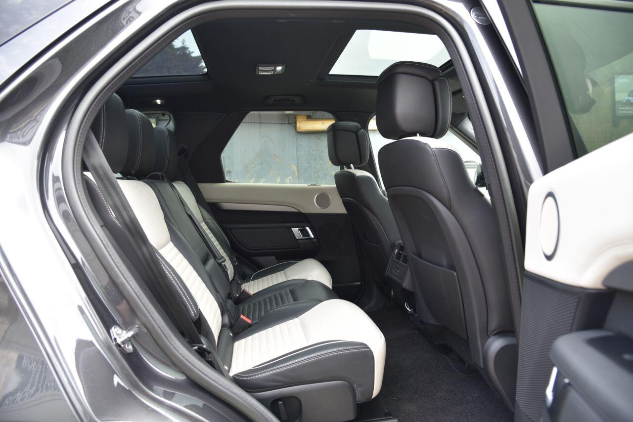 Land Rover Discovery 3 view 26