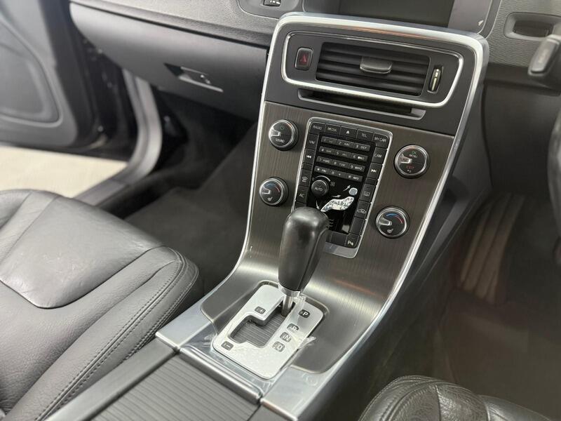 2011 Volvo S60 image 14