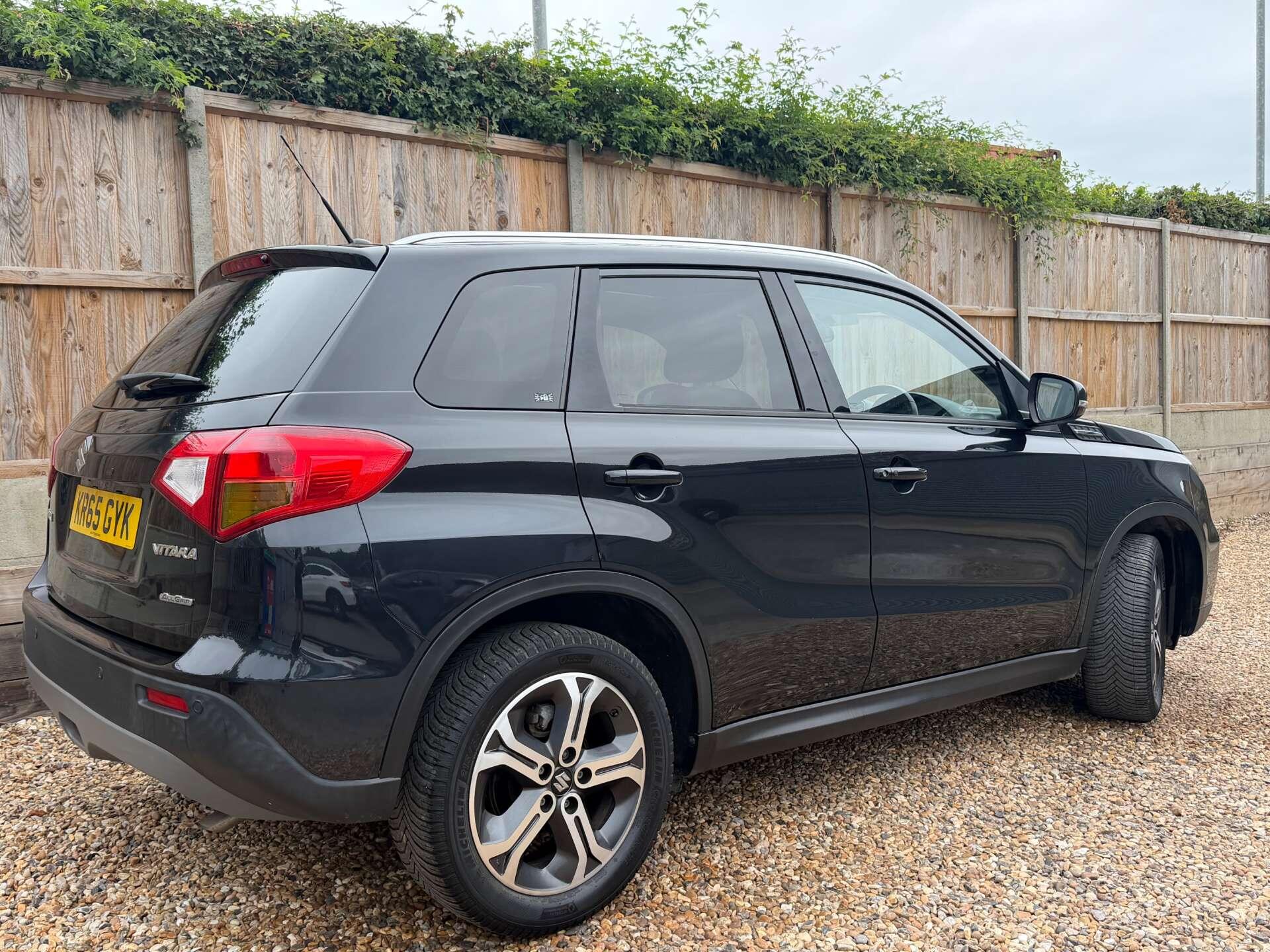 Suzuki Vitara view 13