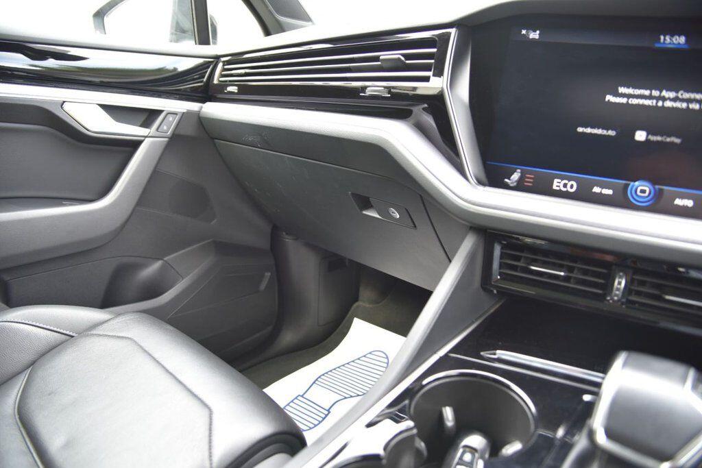 Volkswagen Touareg view 57