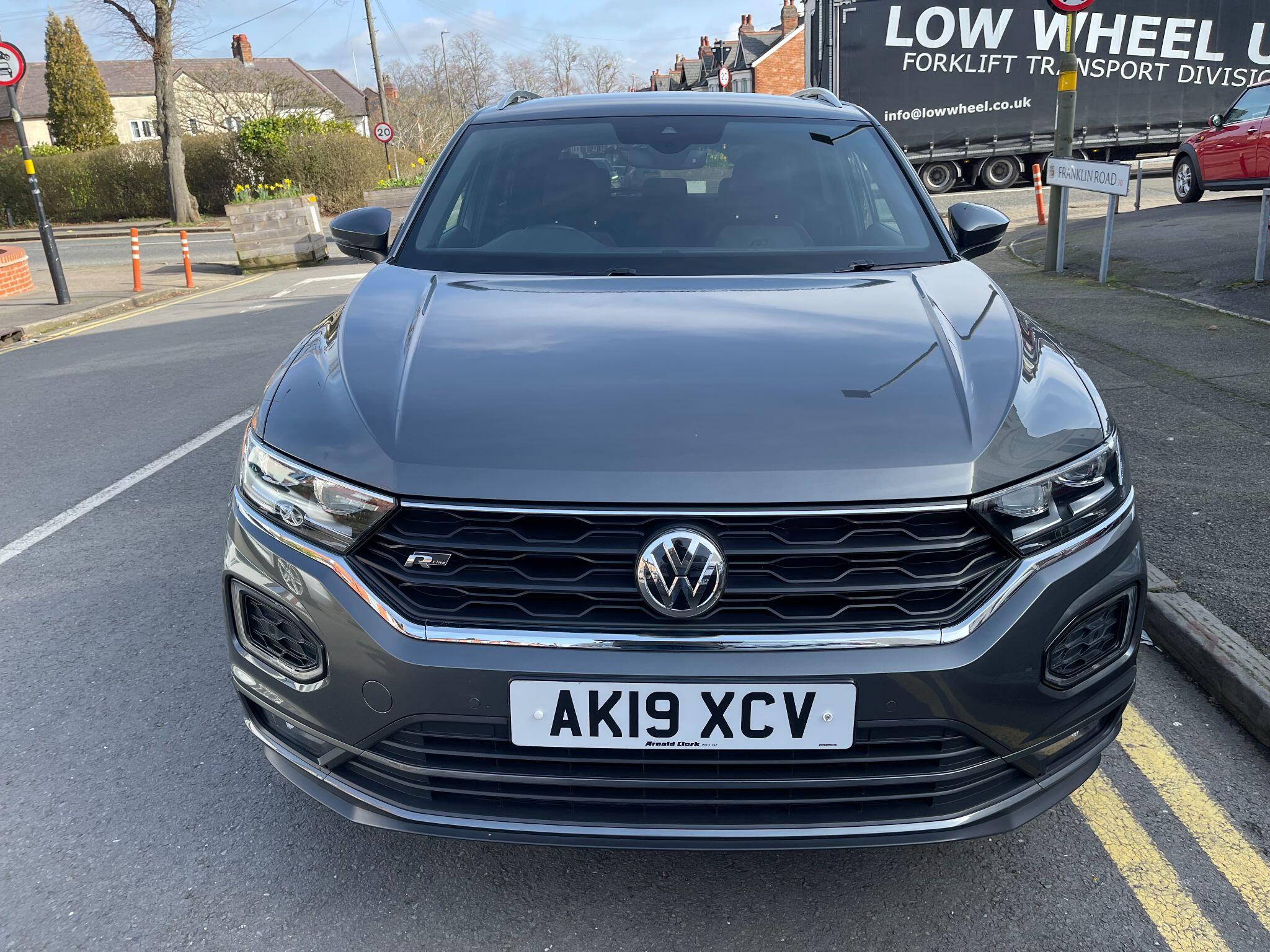 Volkswagen T-Roc view 22