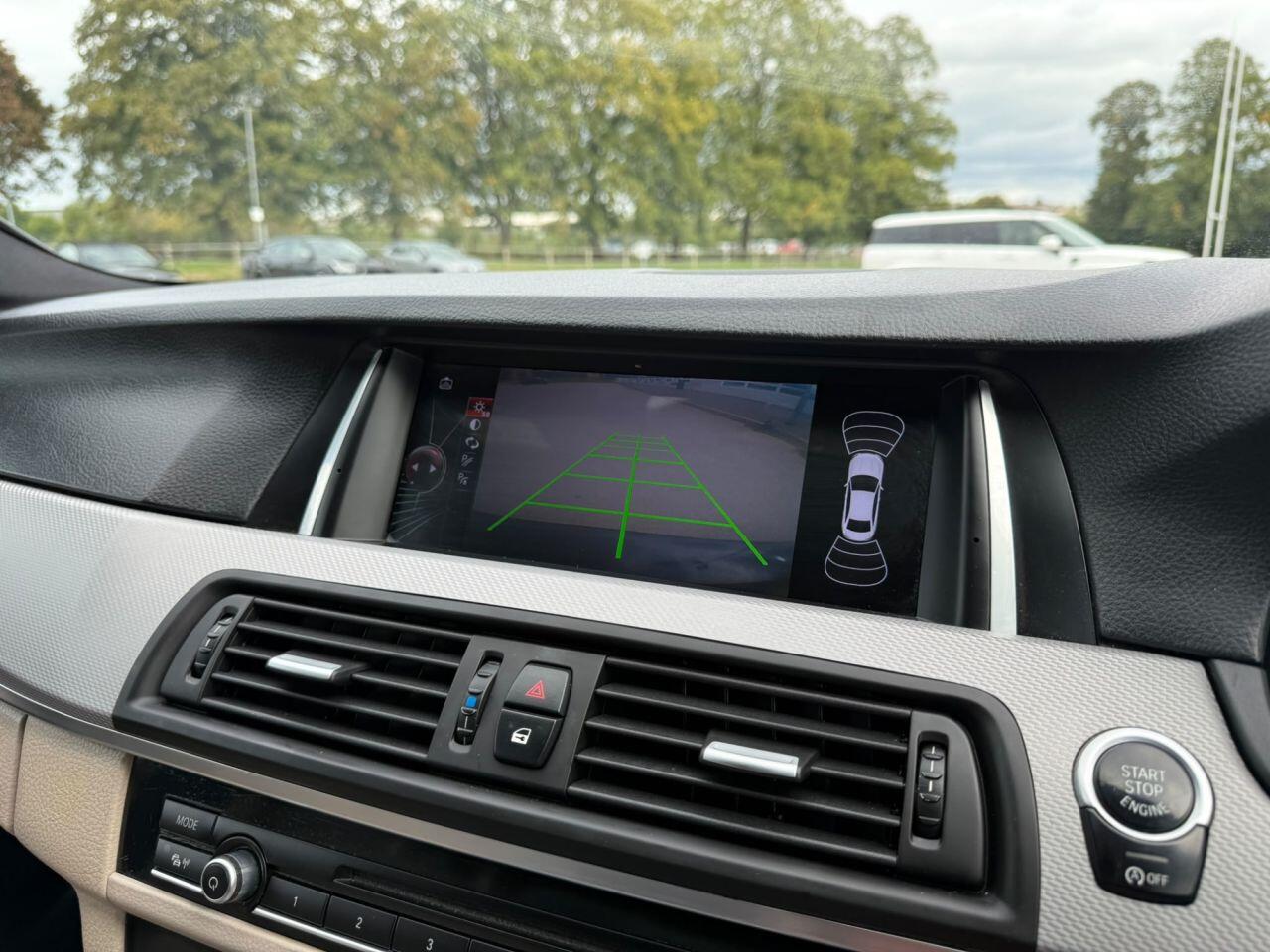 BMW 5 Series view 40