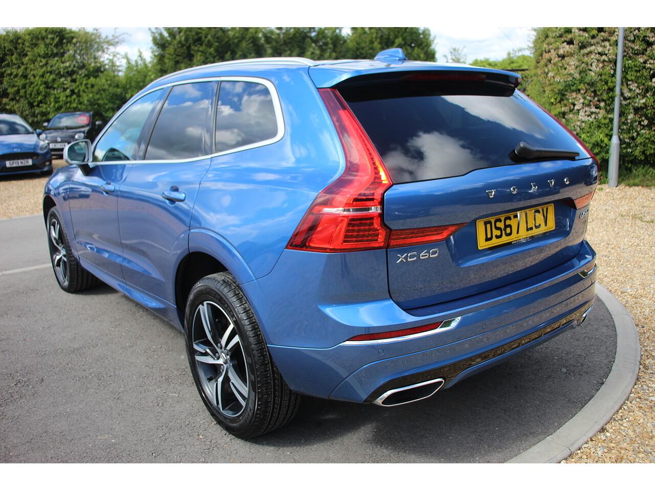 Volvo XC60 view 10