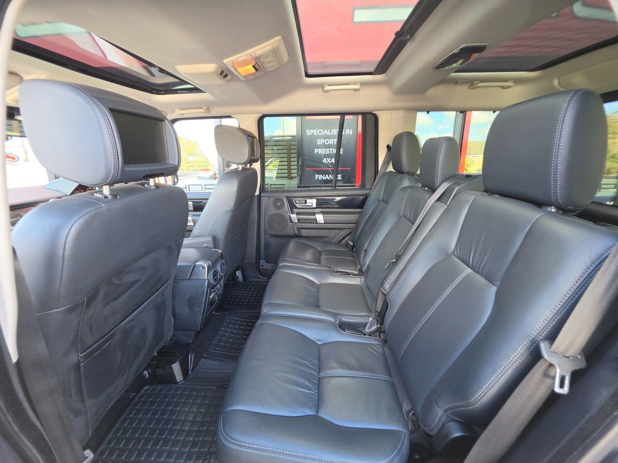 Land Rover Discovery view 66