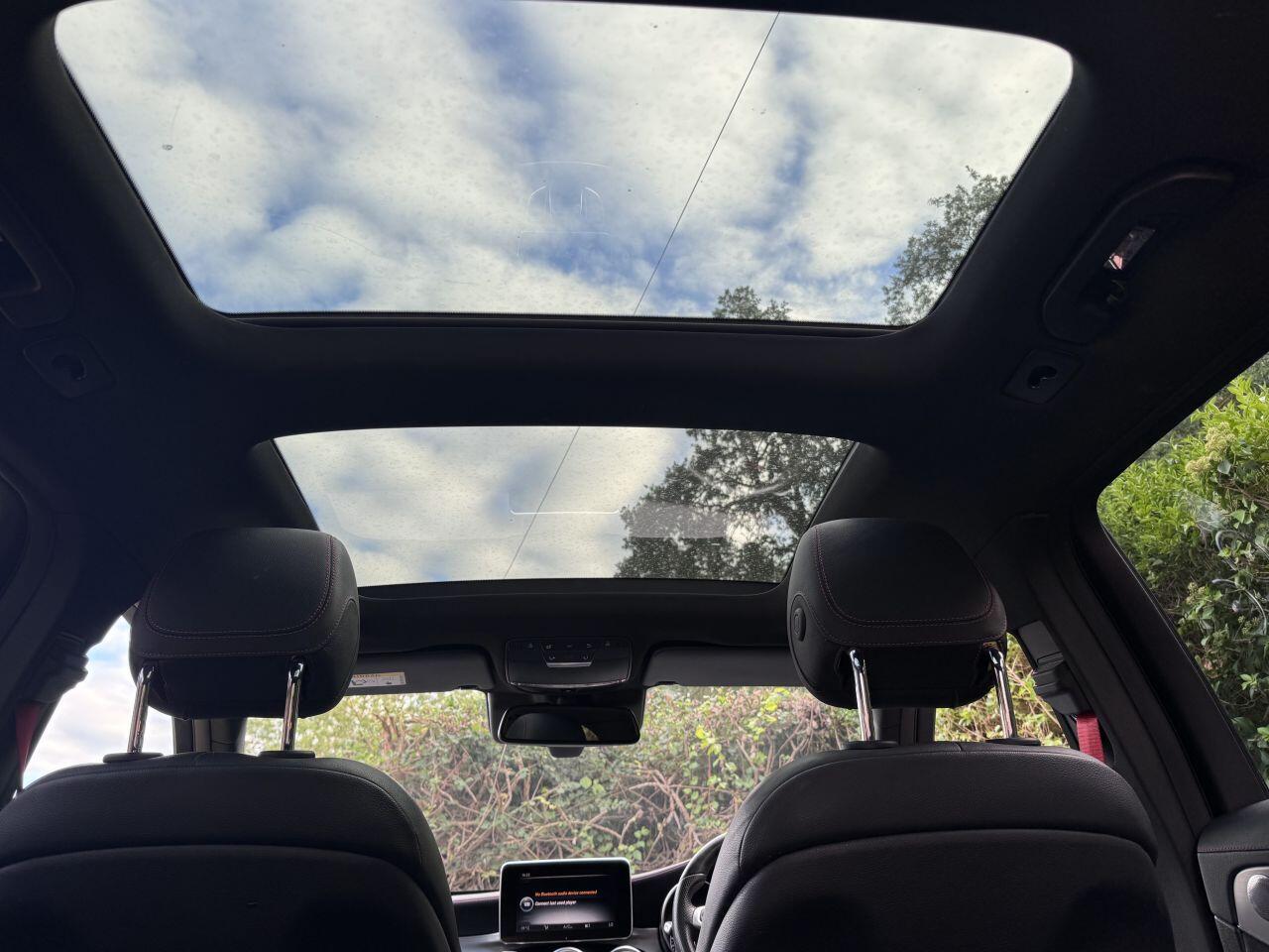 Mercedes-Benz GLC view 4