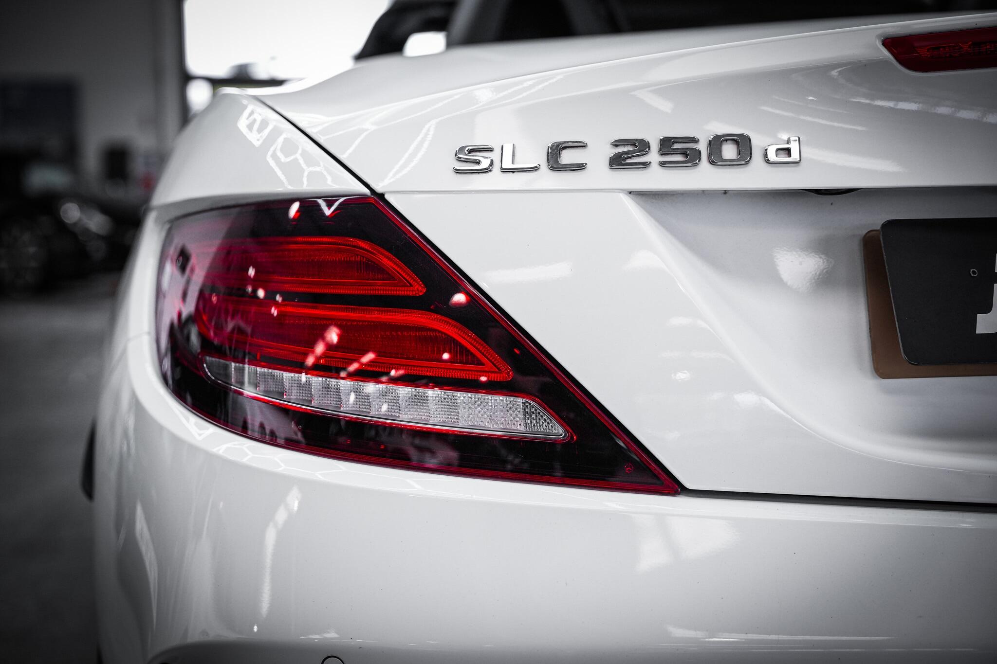 Mercedes-Benz SLC view 35