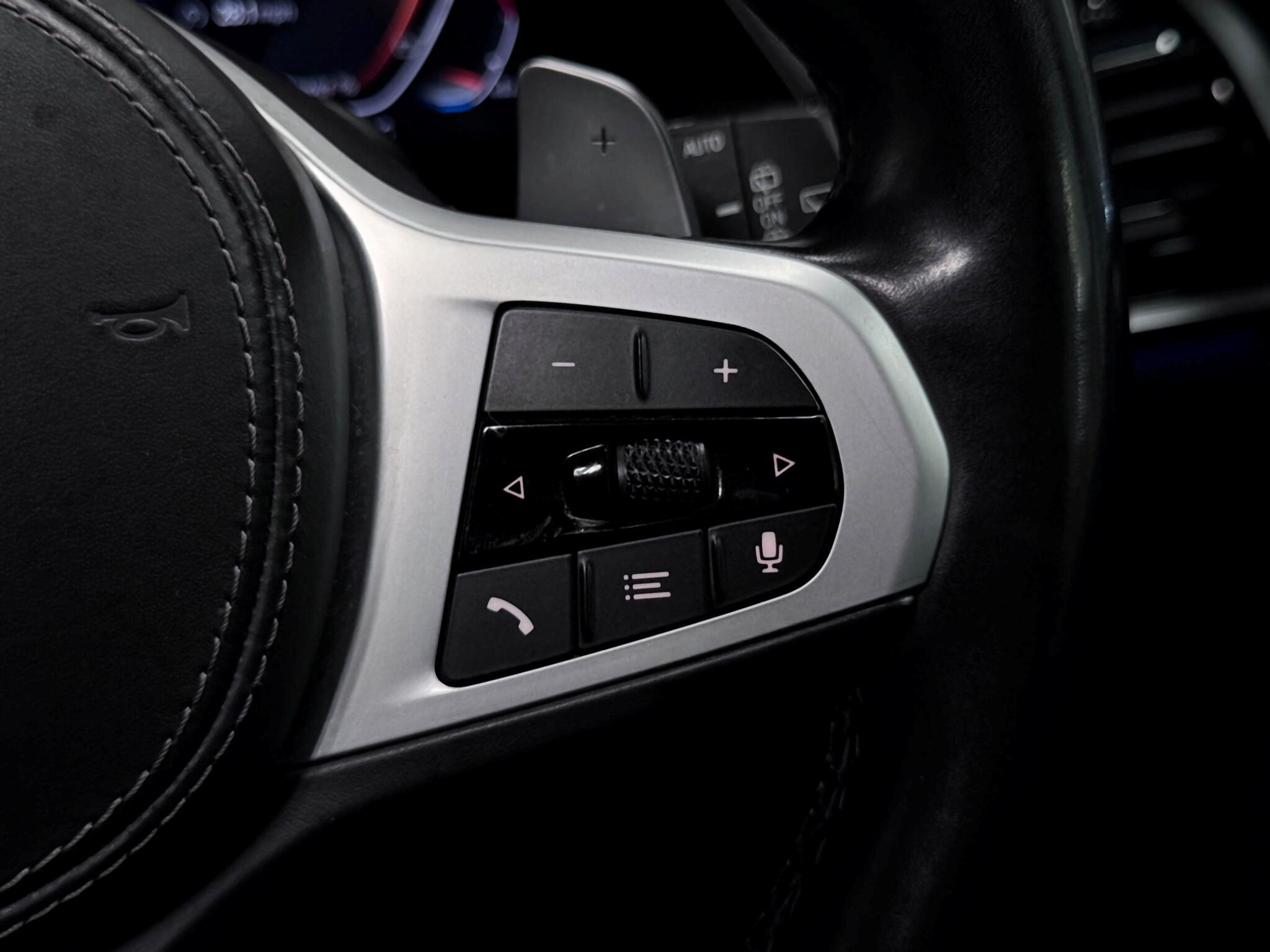 BMW X5 view 42