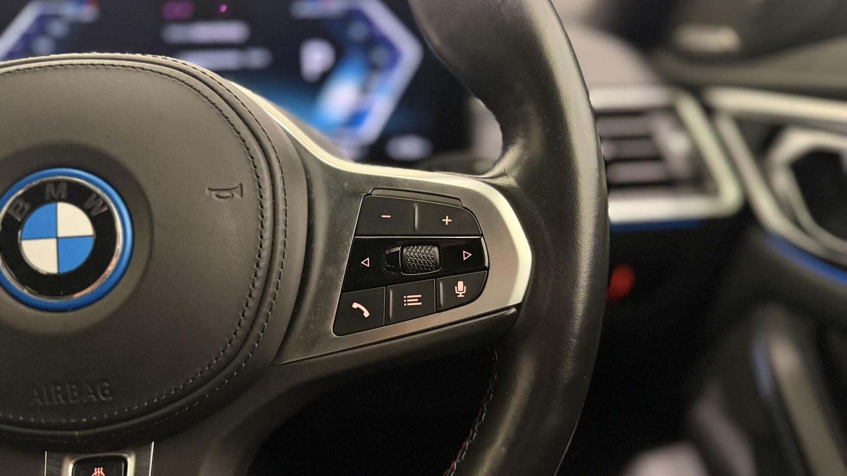BMW i4 view 14