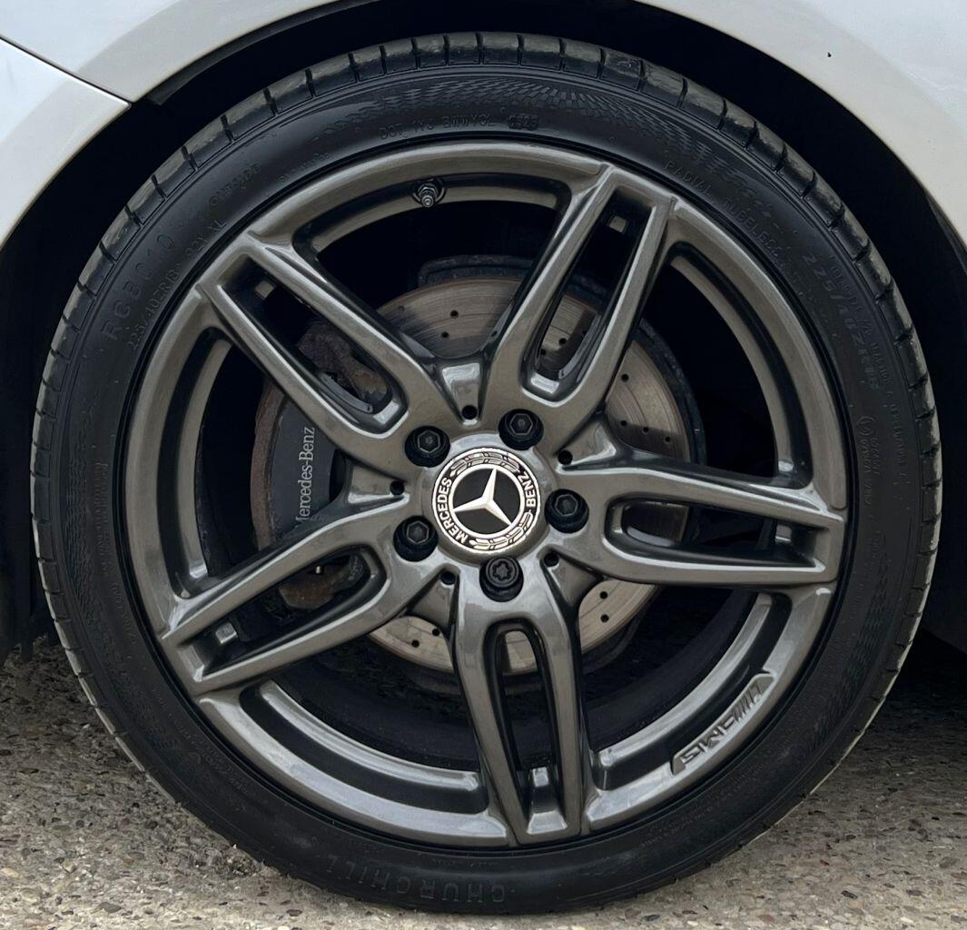 Mercedes-Benz B Class view 12