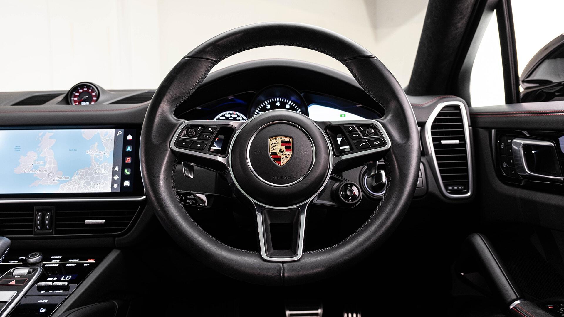 Porsche Cayenne view 17