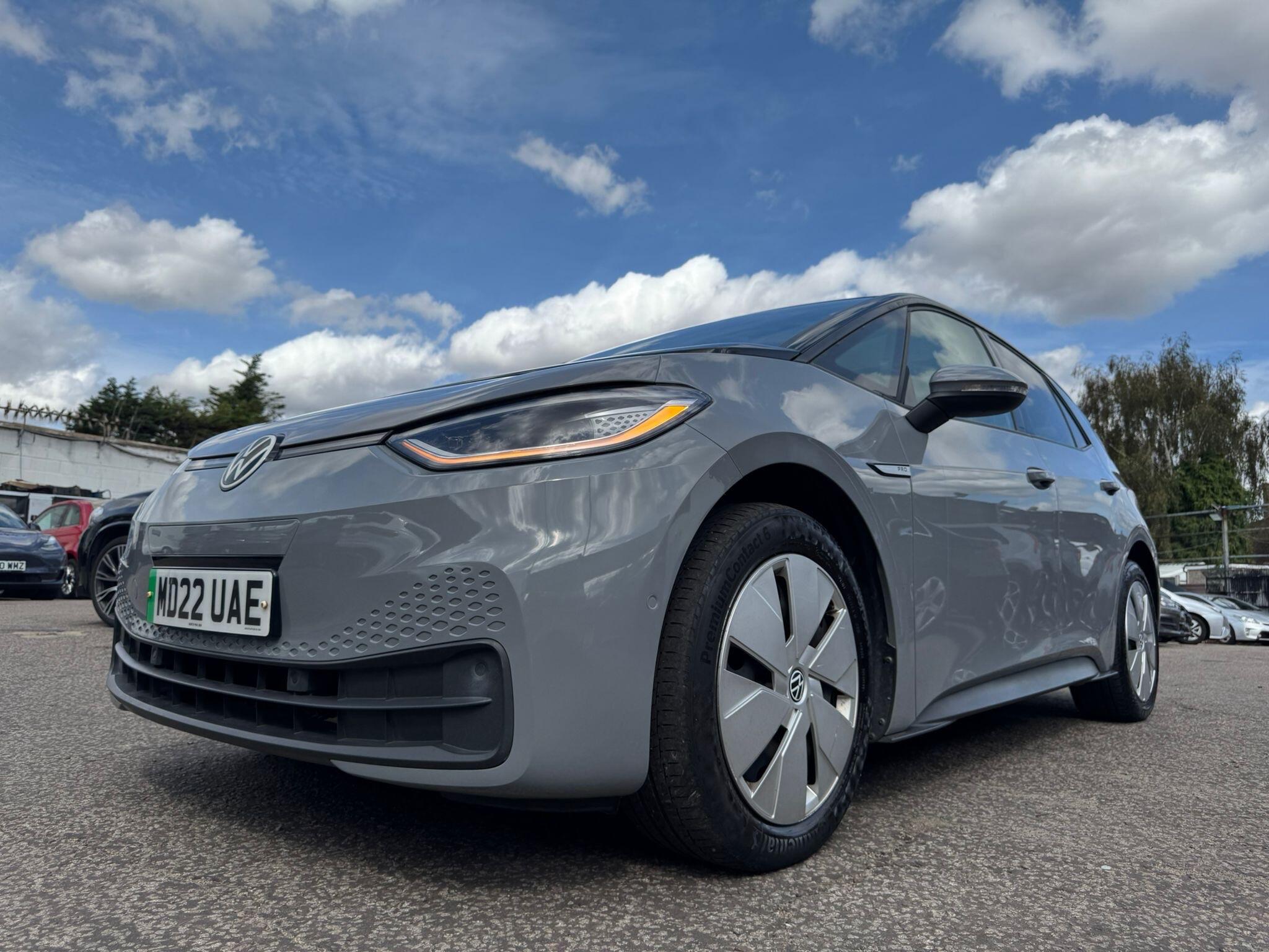 Volkswagen Id.3 view 11