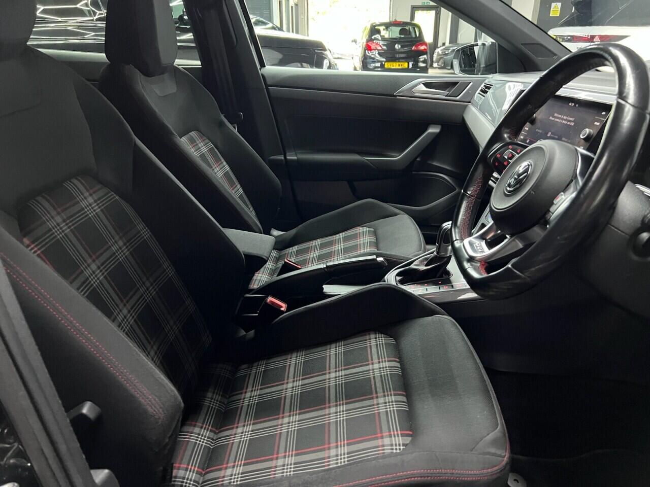 Volkswagen Polo view 35