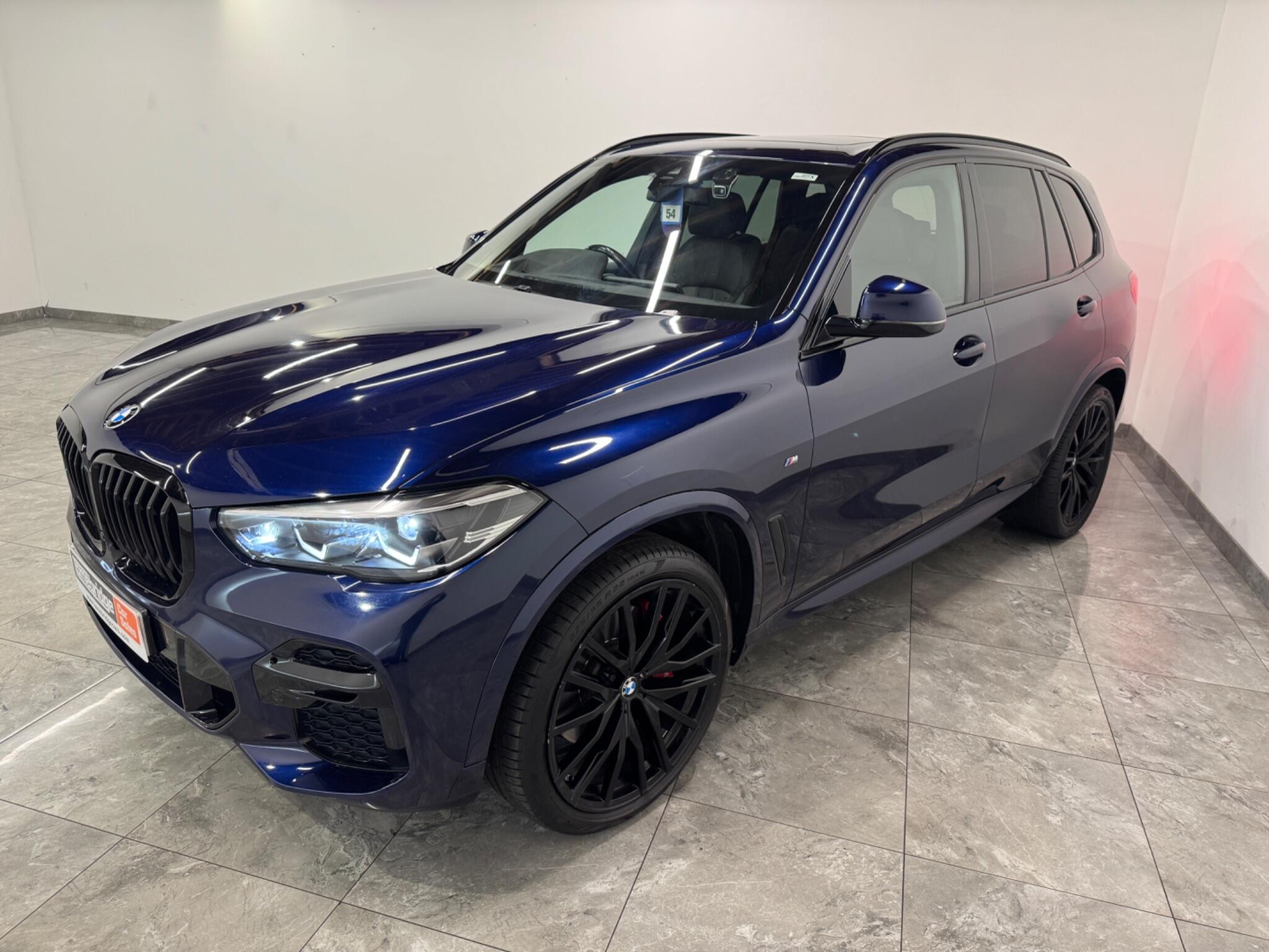 BMW X5 view 3