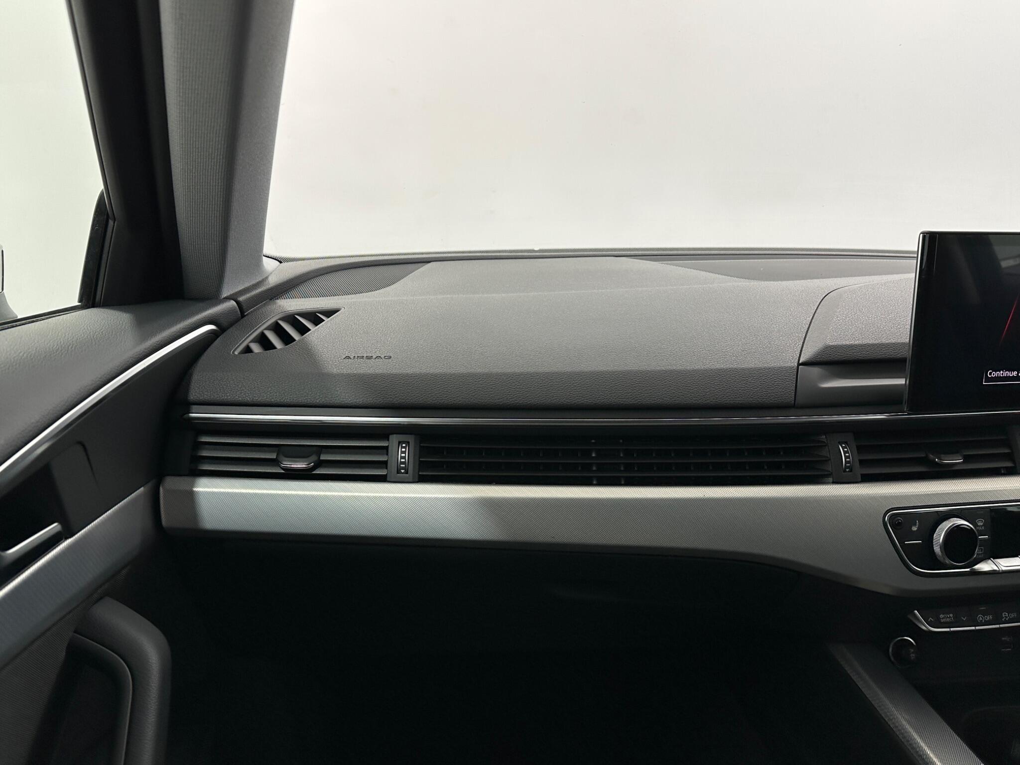 Audi A4 view 29