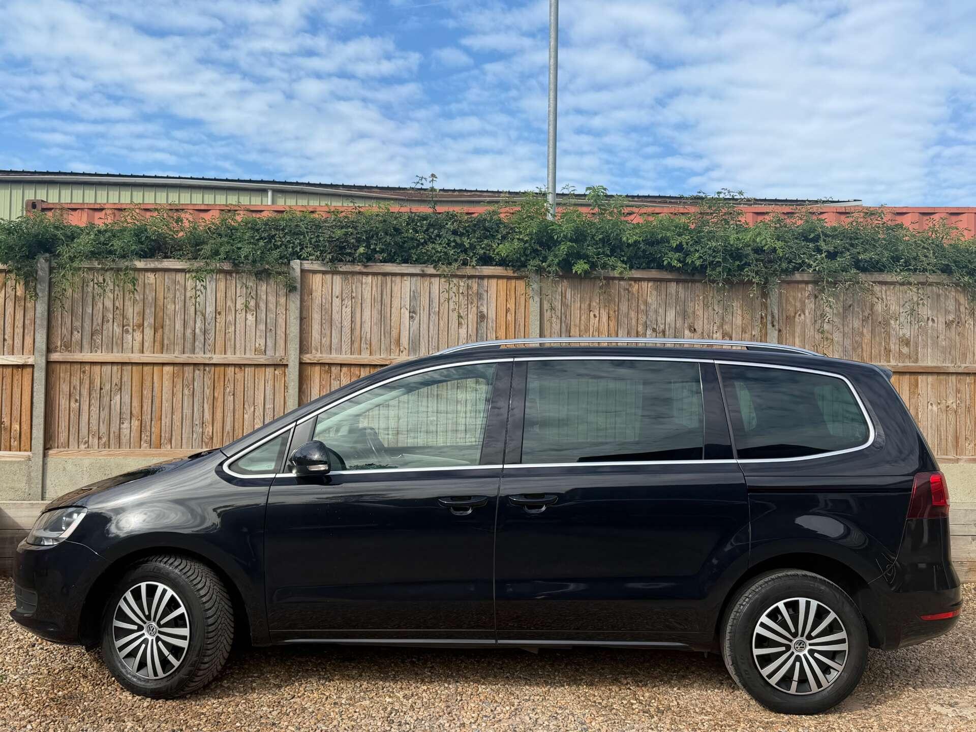 Volkswagen Sharan view 6