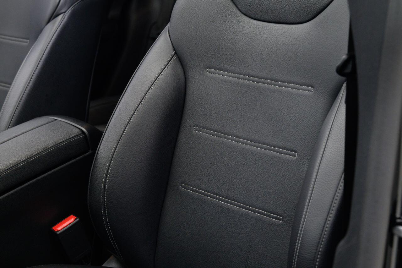 Mercedes-Benz CLA view 30