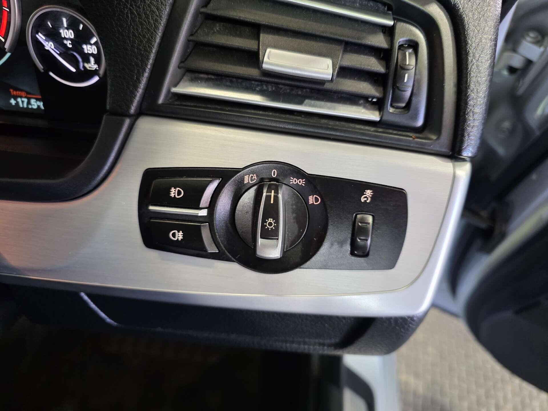 BMW 5 Series view 36