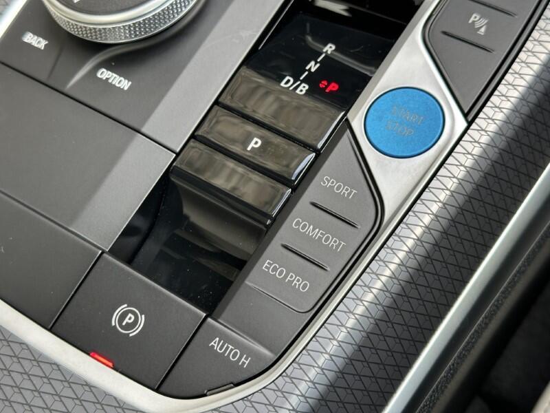 BMW i4 view 23