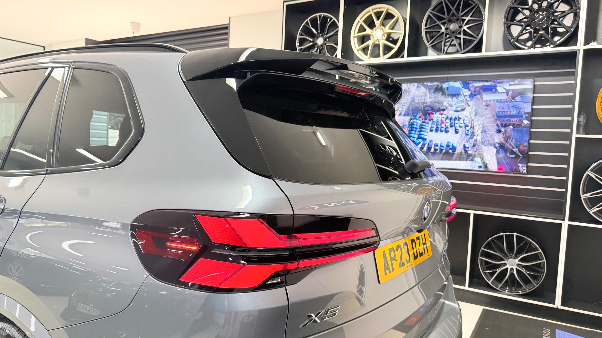 BMW X5 view 9