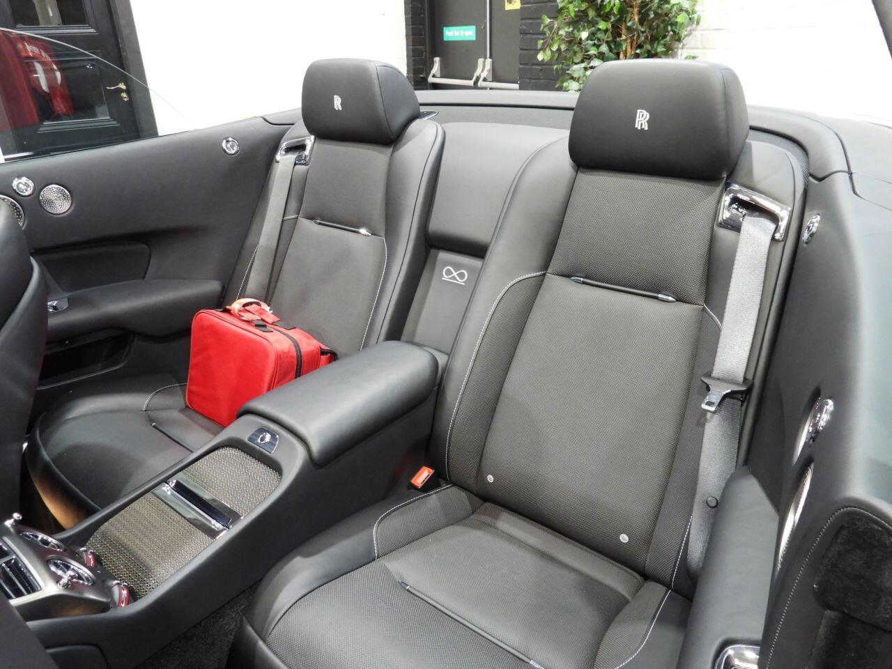 Rolls-Royce Dawn view 23