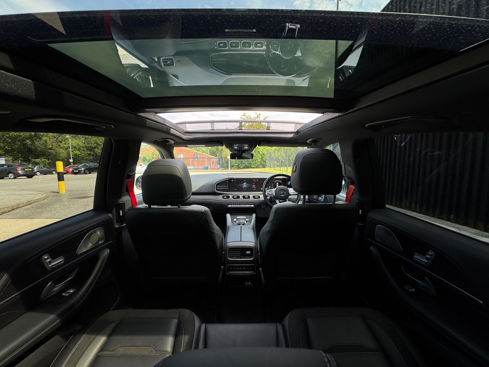 Mercedes-Benz Gle view 57