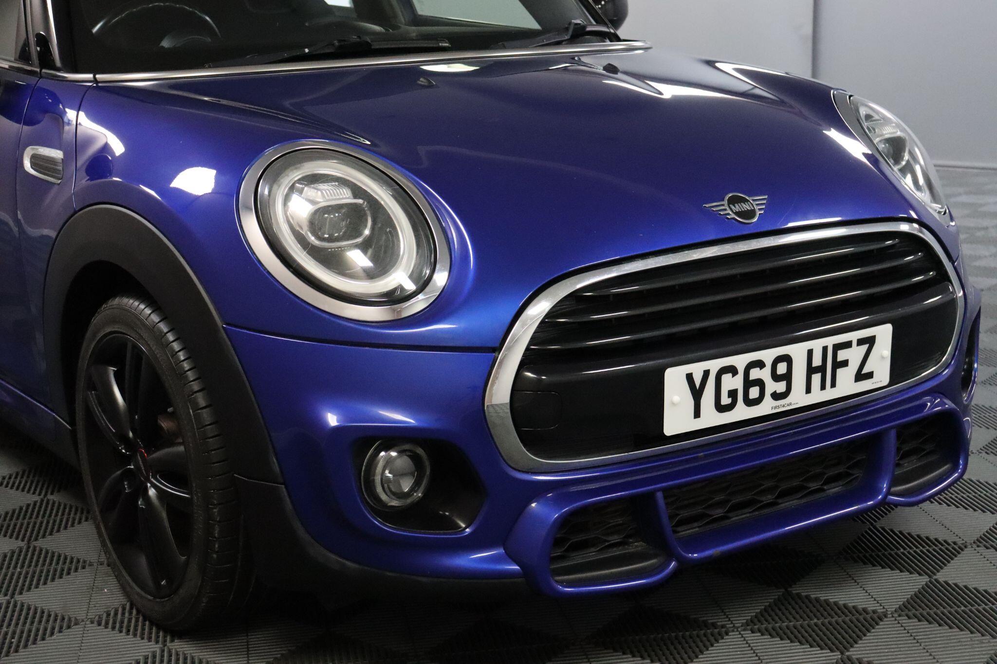 Mini Hatch view 26