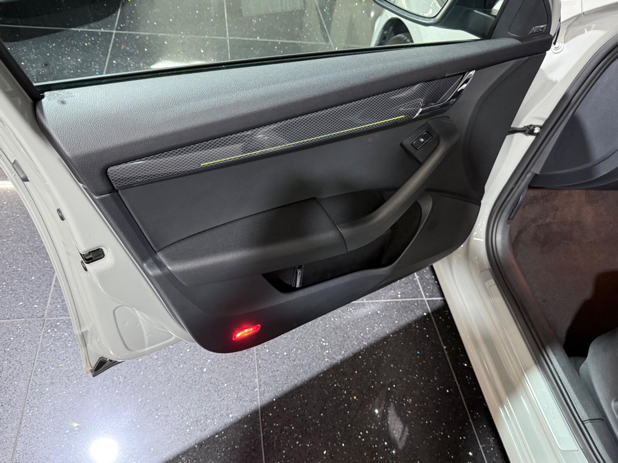 Skoda Octavia view 60