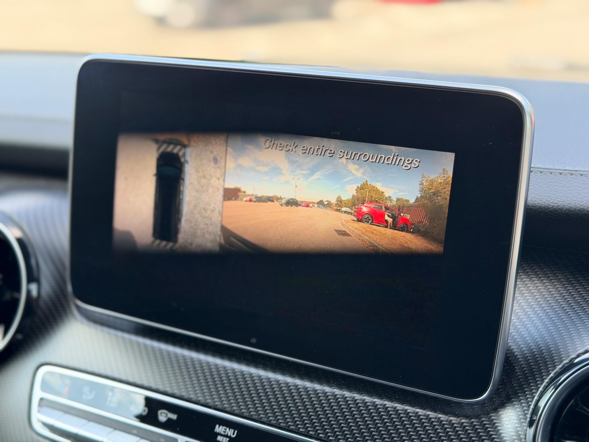 Mercedes-Benz V-Class view 40