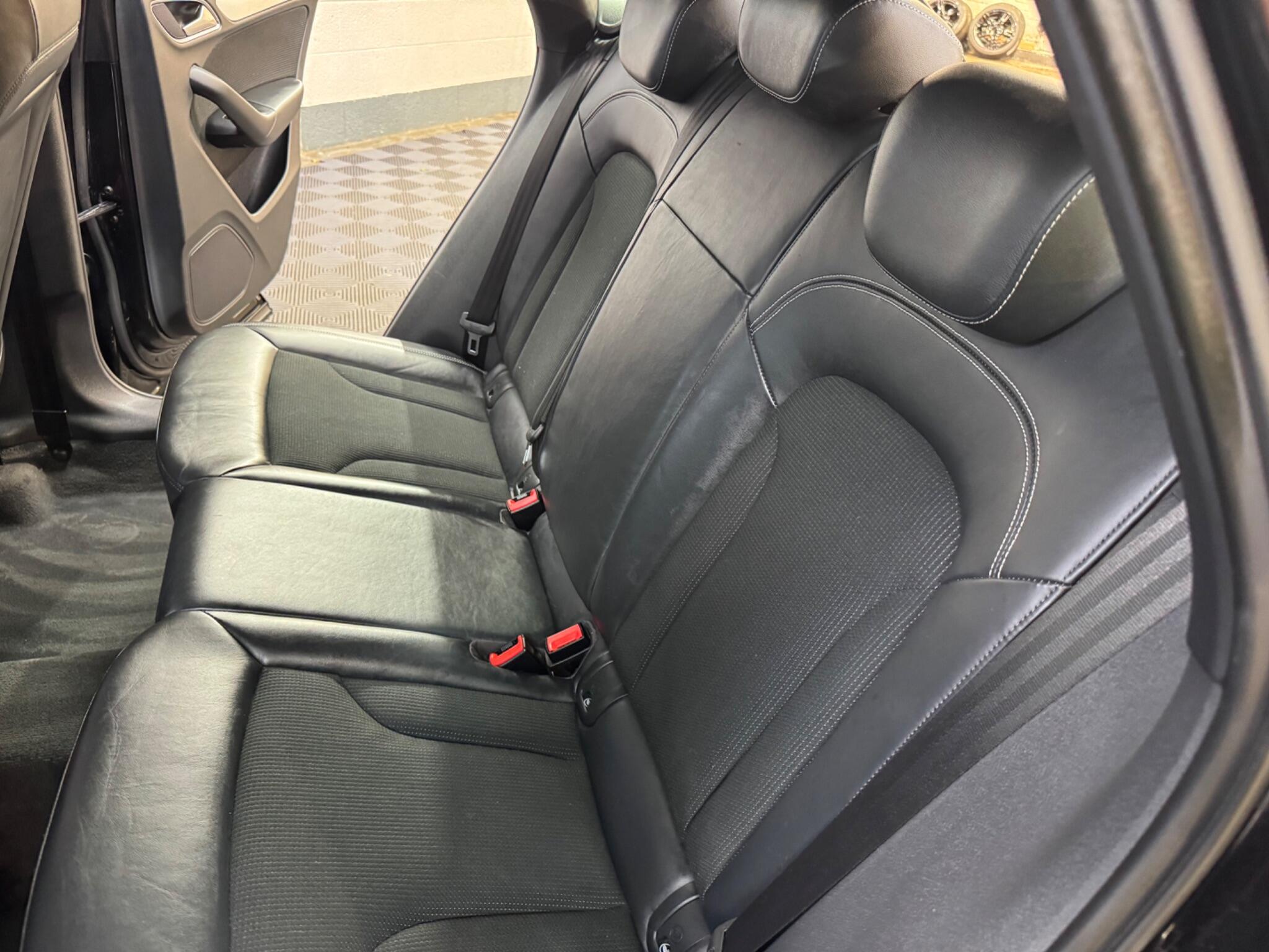 Audi Q3 view 37