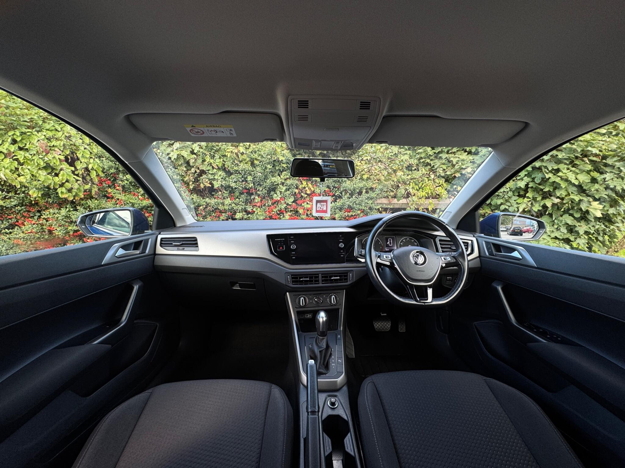 Volkswagen Polo view 16
