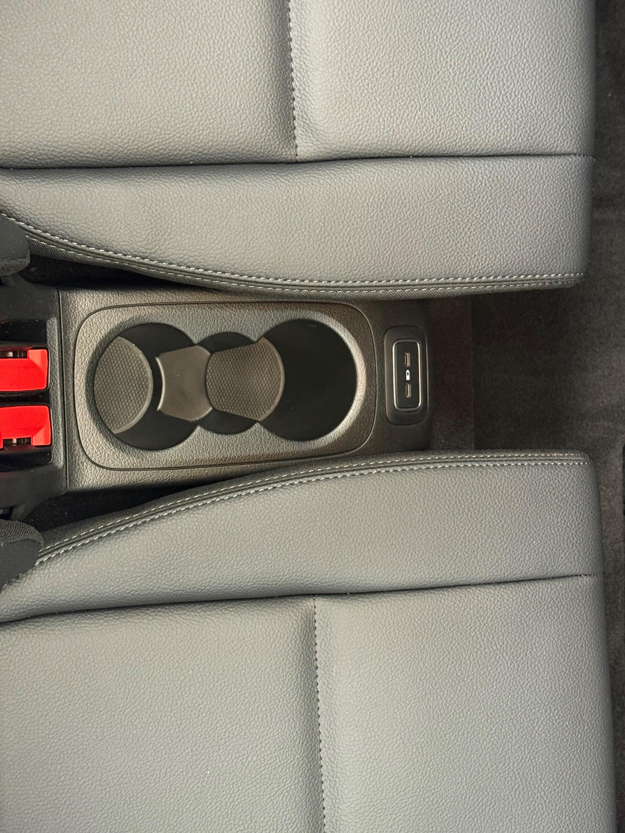 Mercedes-Benz Gle view 21