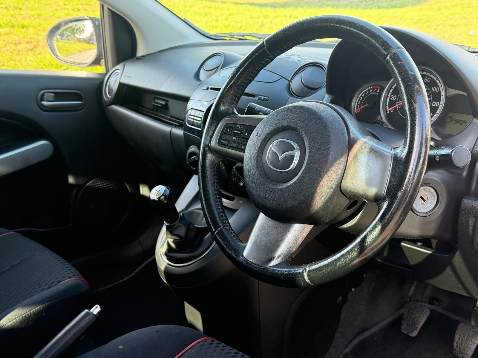 Mazda Mazda2 view 12