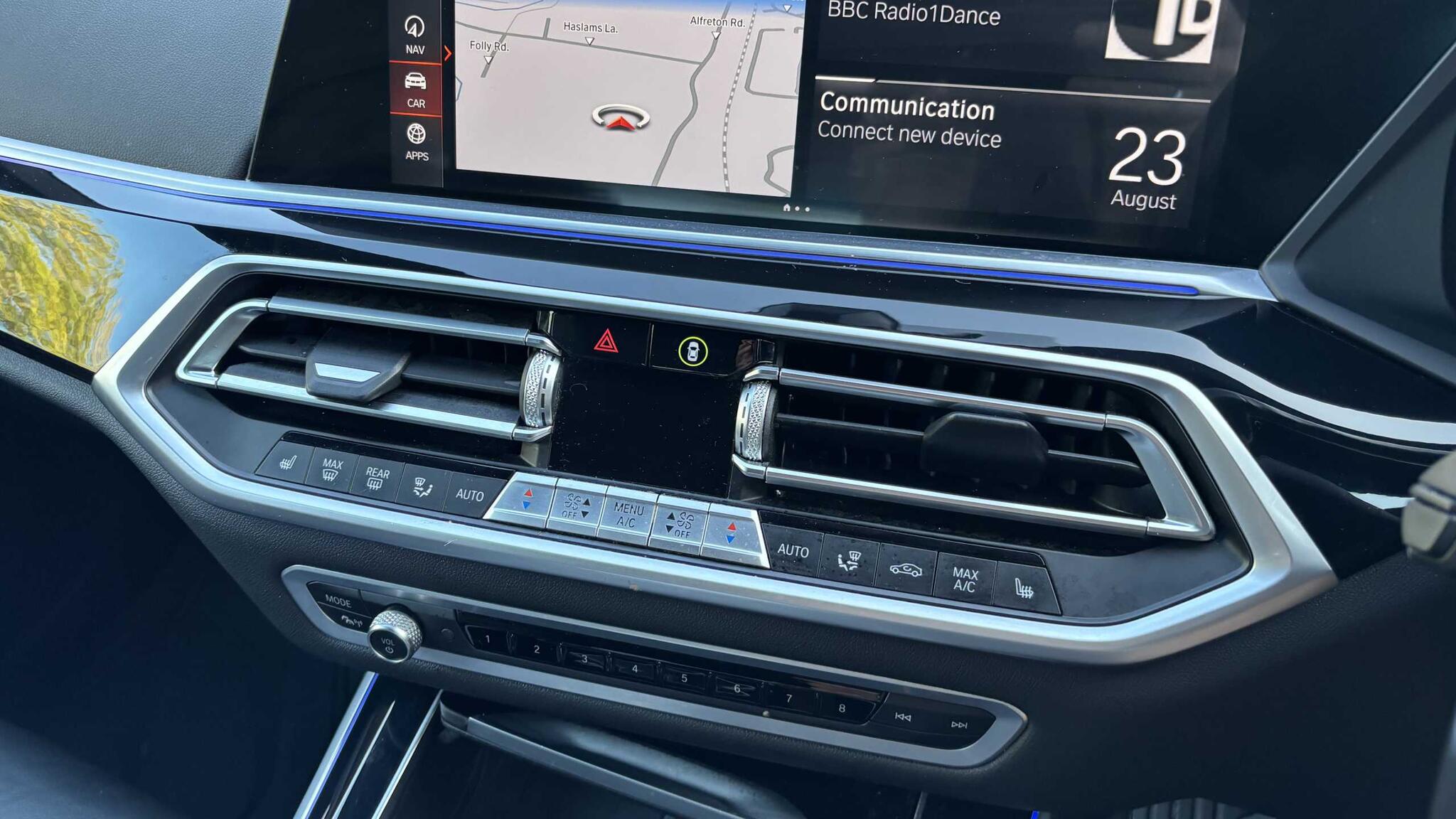 BMW X5 view 14