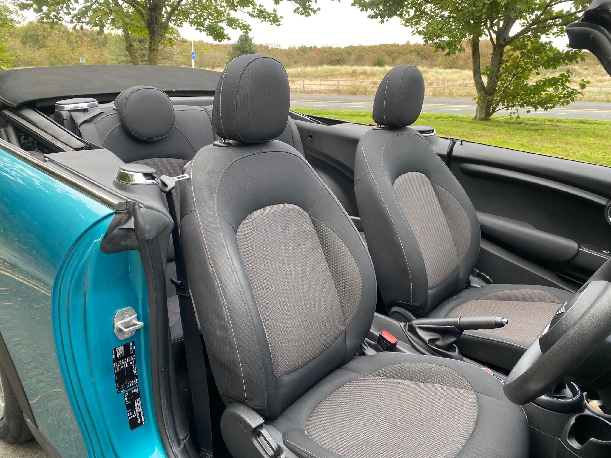 MINI Convertible 1.5 Cooper Euro 6 (s/s) 2dr