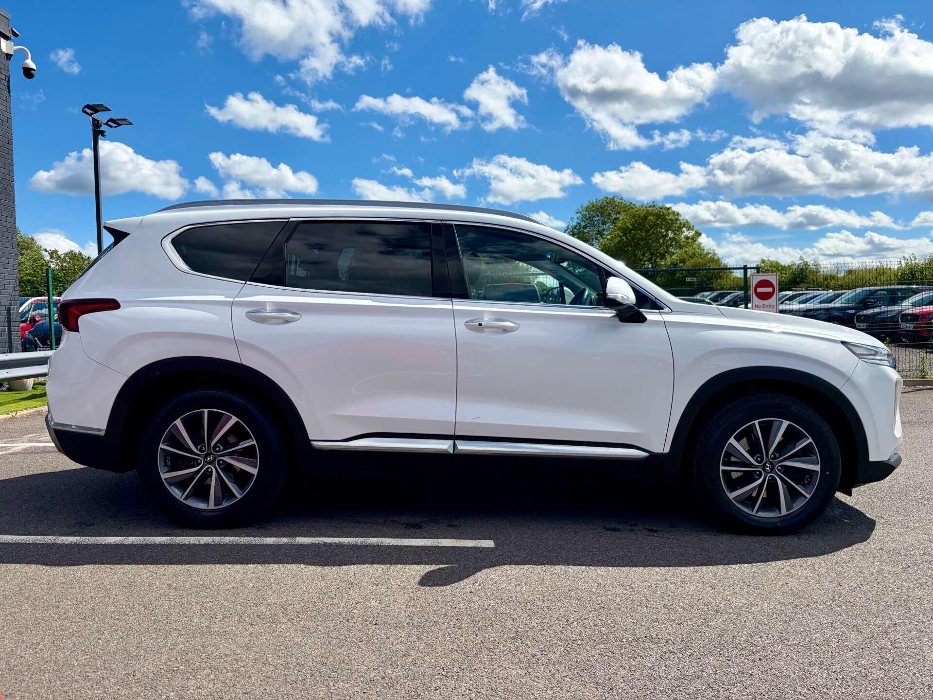 Hyundai Santa Fe view 9