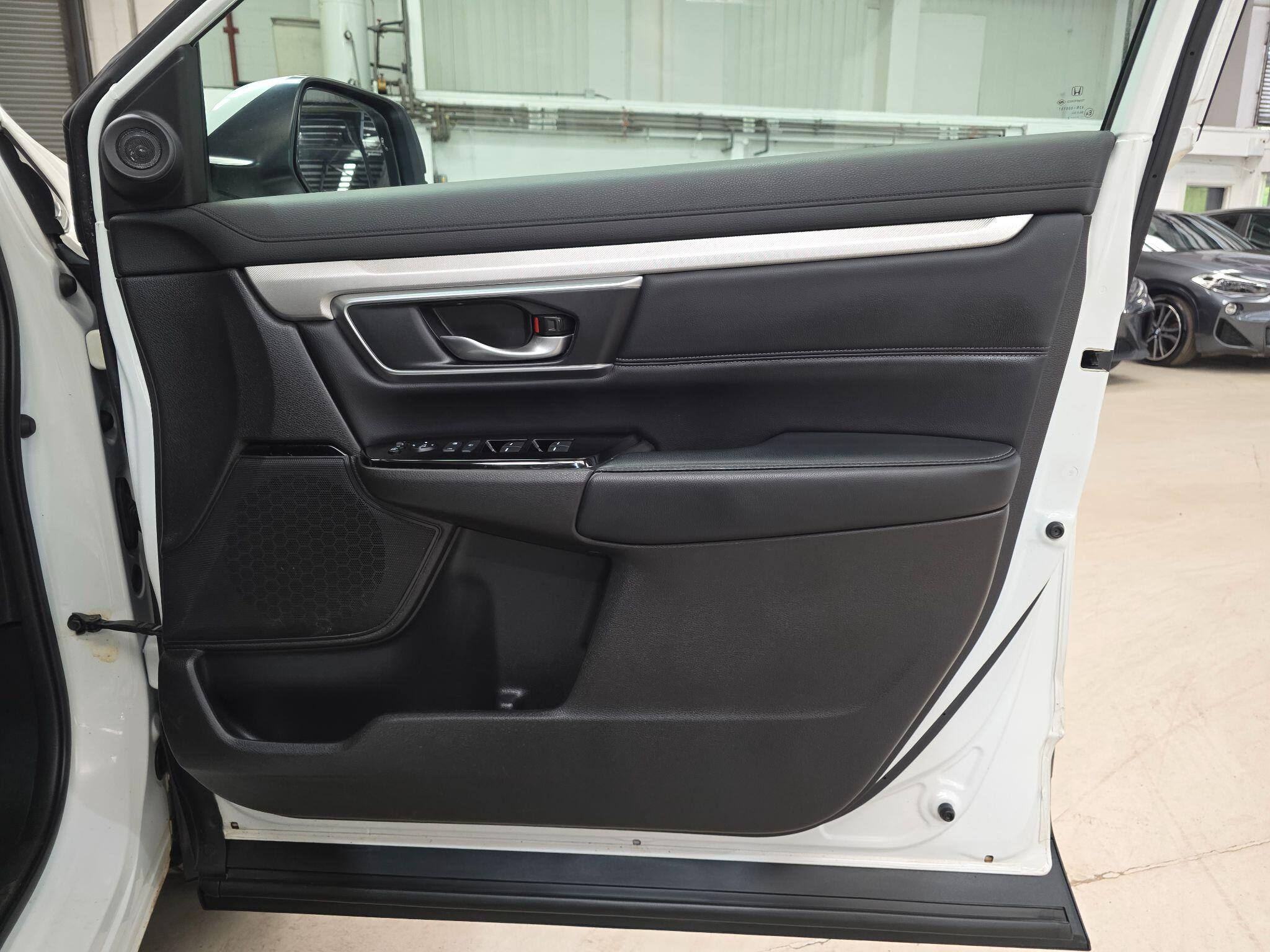Honda CR-V view 11